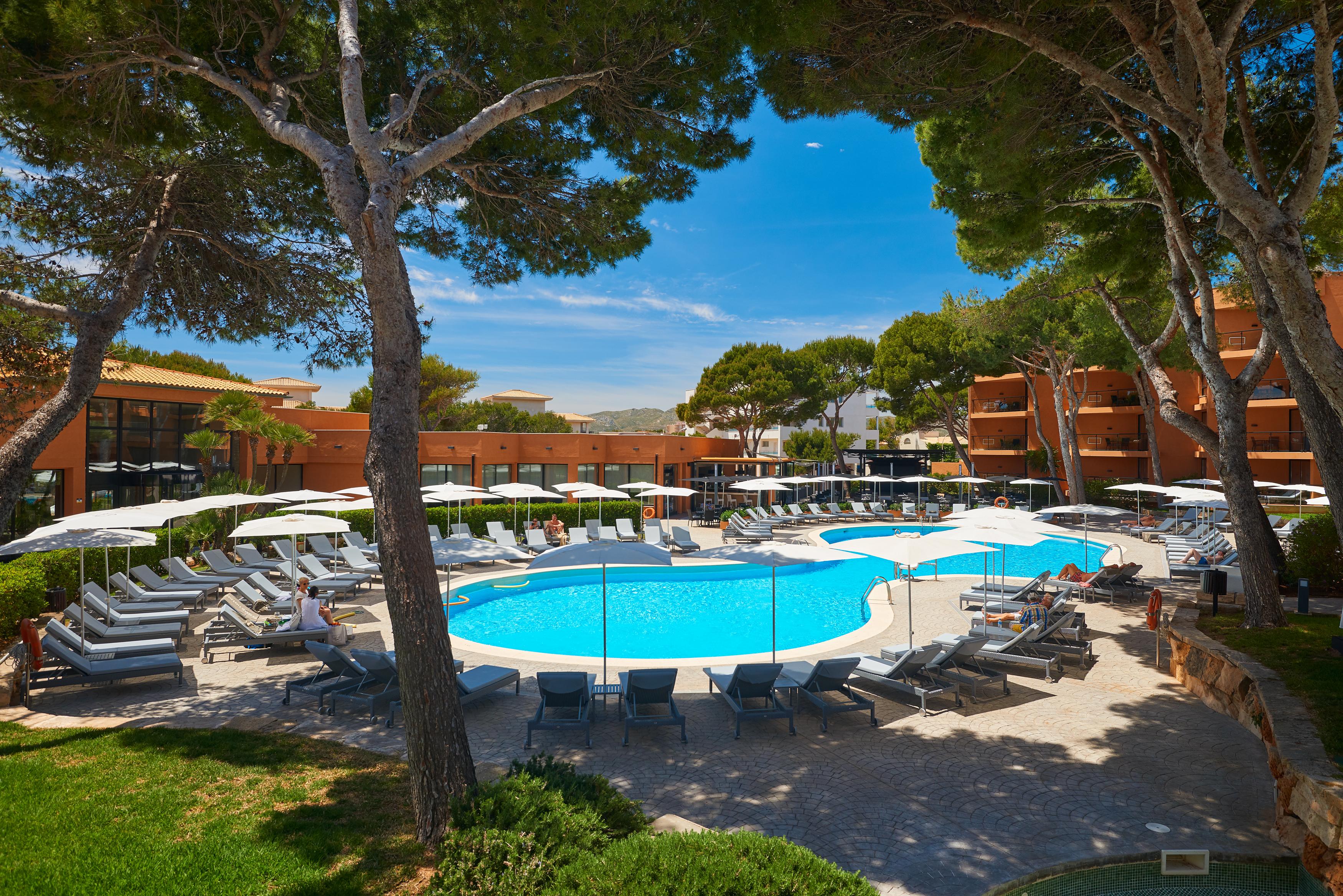 Protur Turo Pins 4* Sup Hotel Cala Ratjada  Exterior photo